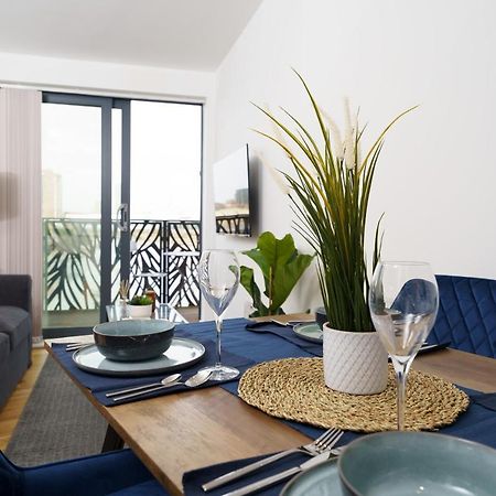 Ferienwohnung 1 Bed Flat Near Canary Wharf, O2 London Exterior foto