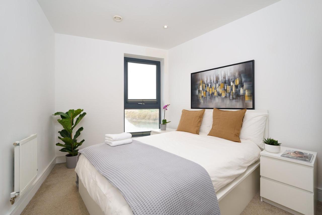 Ferienwohnung 1 Bed Flat Near Canary Wharf, O2 London Exterior foto